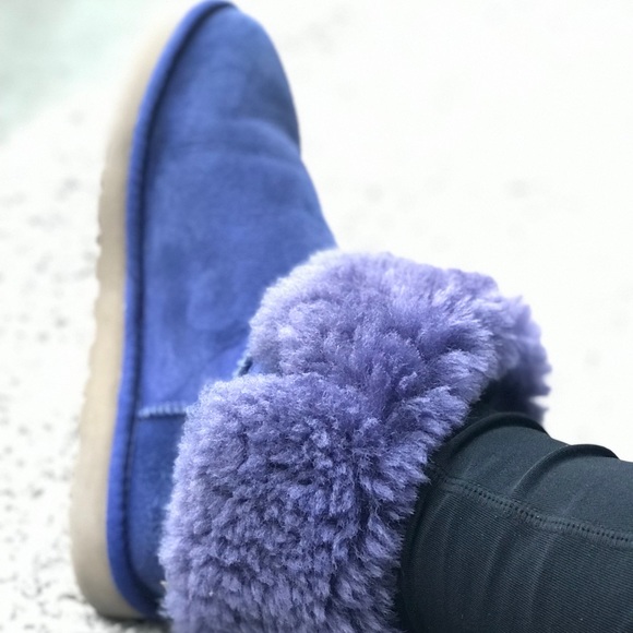 Ugg Baily Button Boot - Picture 3 of 8